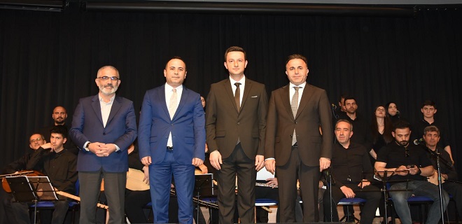 “Erzurum Türküleri” konseri, türküseverleri mest etti. 