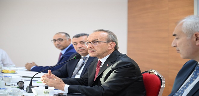 Vali Seddar Yavuz, İhracatçılarla Bir Araya Geldi