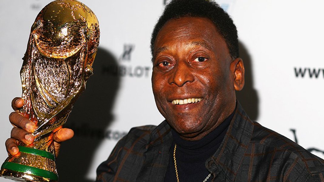 BREZİLYALI EFSANE FUTBOLCU PELE HAYATINI KAYBETTİ