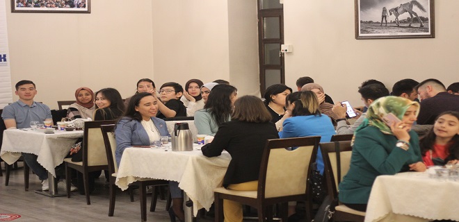 “İftar Sofrasında İftihar Buluşması” programı düzenlendi.