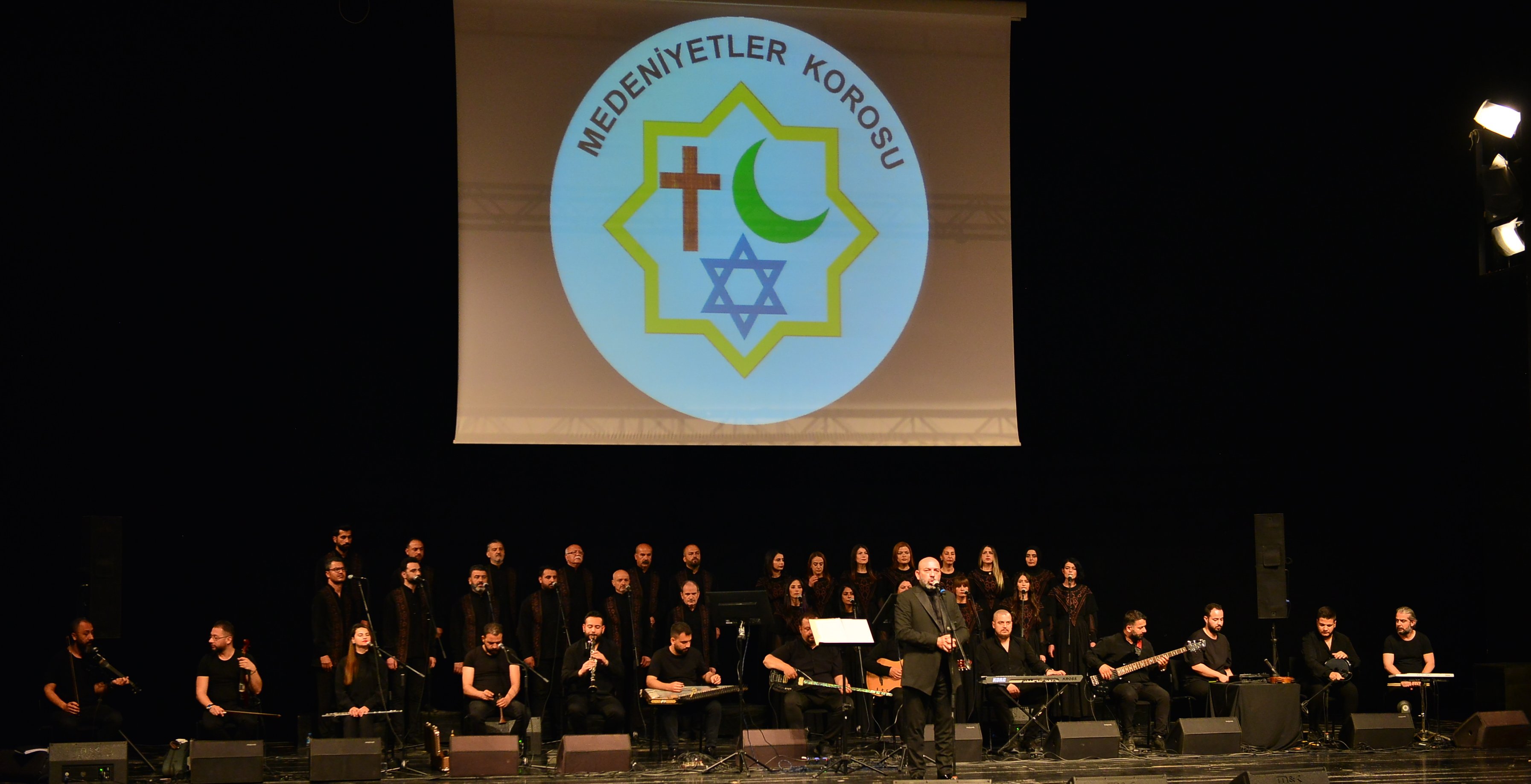 Şarkılar BUSADER İlkokulu için söylendi