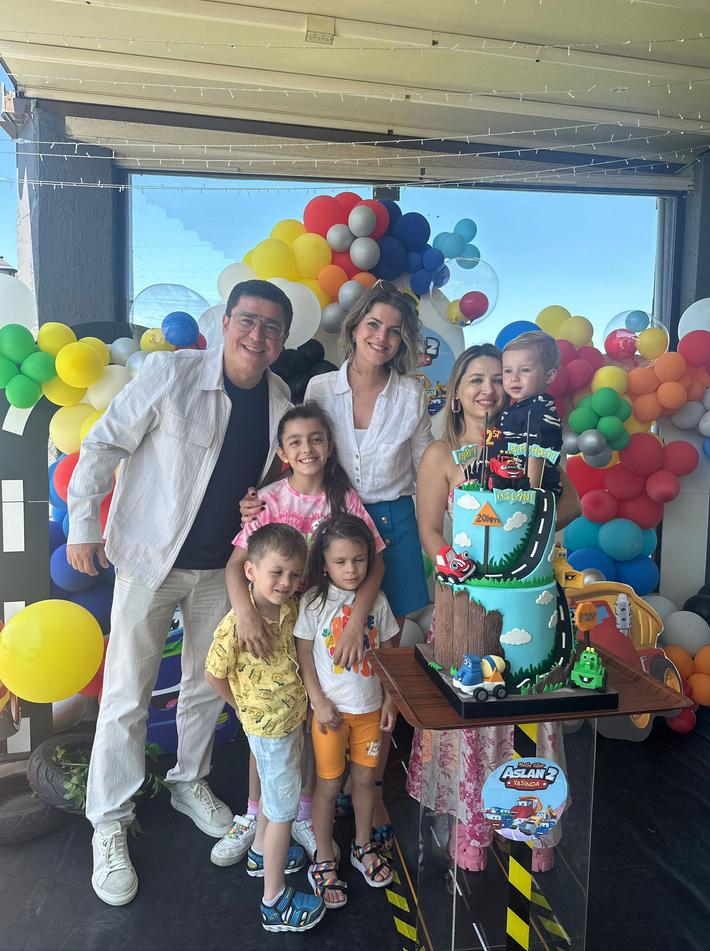 Ünlü komedyen  oğlunun doğumgününü  Bursa'da kutladı