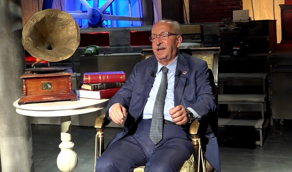 ŞEHİR TİYATROLARI İLK OYUNLA PERDELERİNİ AÇIYOR