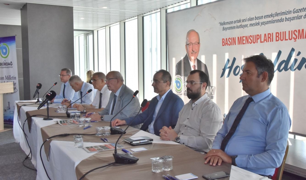 BAŞKAN ALBAYRAK, 24 TEMMUZ BASIN BAYRAMI DOLAYISIYLA GAZETECİLERLE BİR ARAYA GELDİ