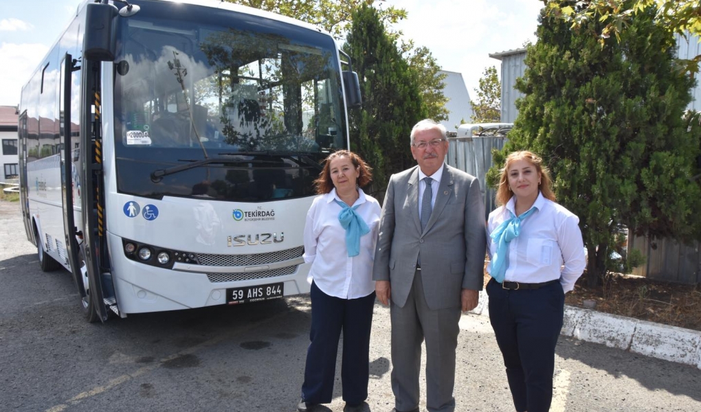 KADIN OTOBÜS ŞOFÖRLERİ İŞ BAŞINDA