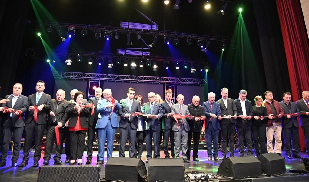 TRAKYA'NIN EN BÜYÜK GÖSTERİ VE KONGRE MERKEZİ HİZMETE AÇILDI