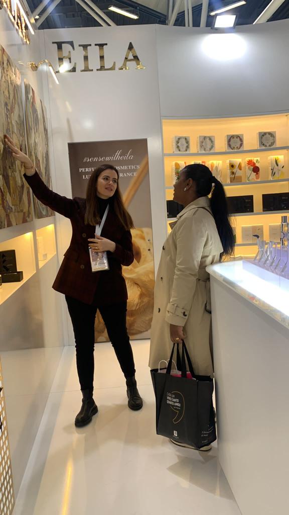 Dünya Eila'nın kokusunu aldı!