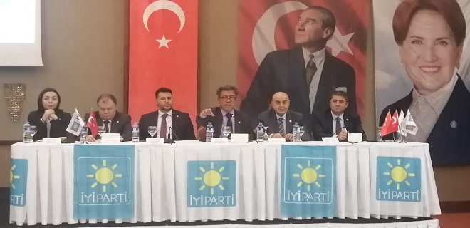 İYİ Parti Malatya İl Başkanlığı Genişletilmiş İl Divan Kurulu toplantısı yapıldı.