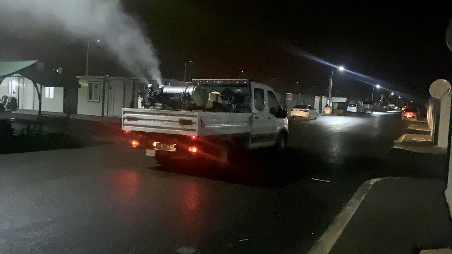 İLAÇLAMA ÇALIŞMALARI ARALIKSIZ DEVAM EDİYOR