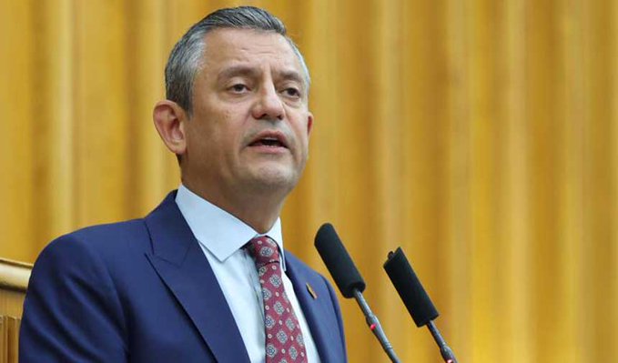 Özgür Özel’den iktidara:  “Bu yaptıklarının hesabını millete verecekler, onların kanunsuz emirlerine uyanlar da bunların hesabını verecekler.