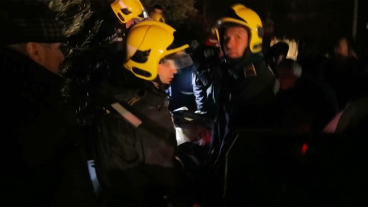 Özbekistan'dan gelen ekipler Hatay’da 9 kişiyi enkaz altından kurtardı