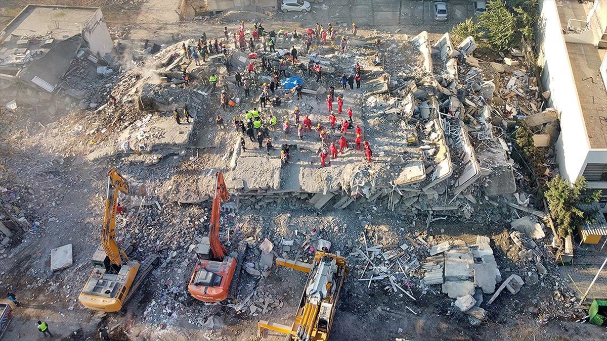 Japon Profesör Shinji'ye göre, Türkiye'deki deprem dünyanın en büyük 