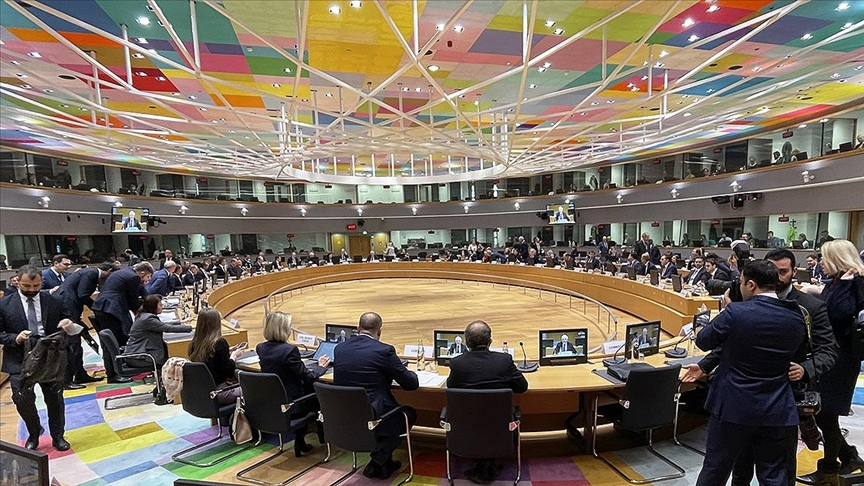 AB'den İran'a yeni yaptırımlar