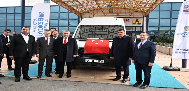 BAŞKAN GÜRKAN TÖTM’E YENİ ARAÇ HEDİYE ETTİ