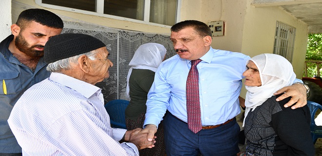 1 Ekim Dünya Yaşlılar Günü nedeniyle bir mesaj yayınlayan Başkan Gürkan,