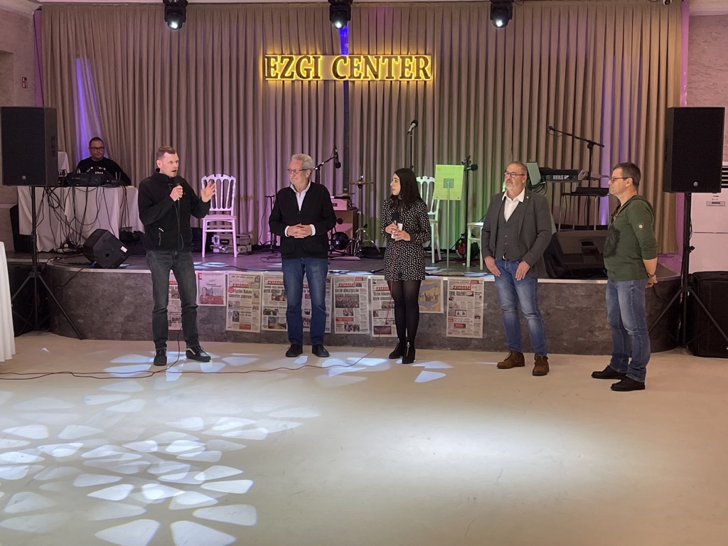 Almanya Köln‘ de Evrensel ile büyük dayanışma