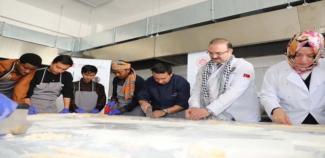 Atatürk Üniversitesinde “Gastro-Diplomasi” Buluşması: Türk Mutfağı, Bilim ve Kültürle Yoğruldu