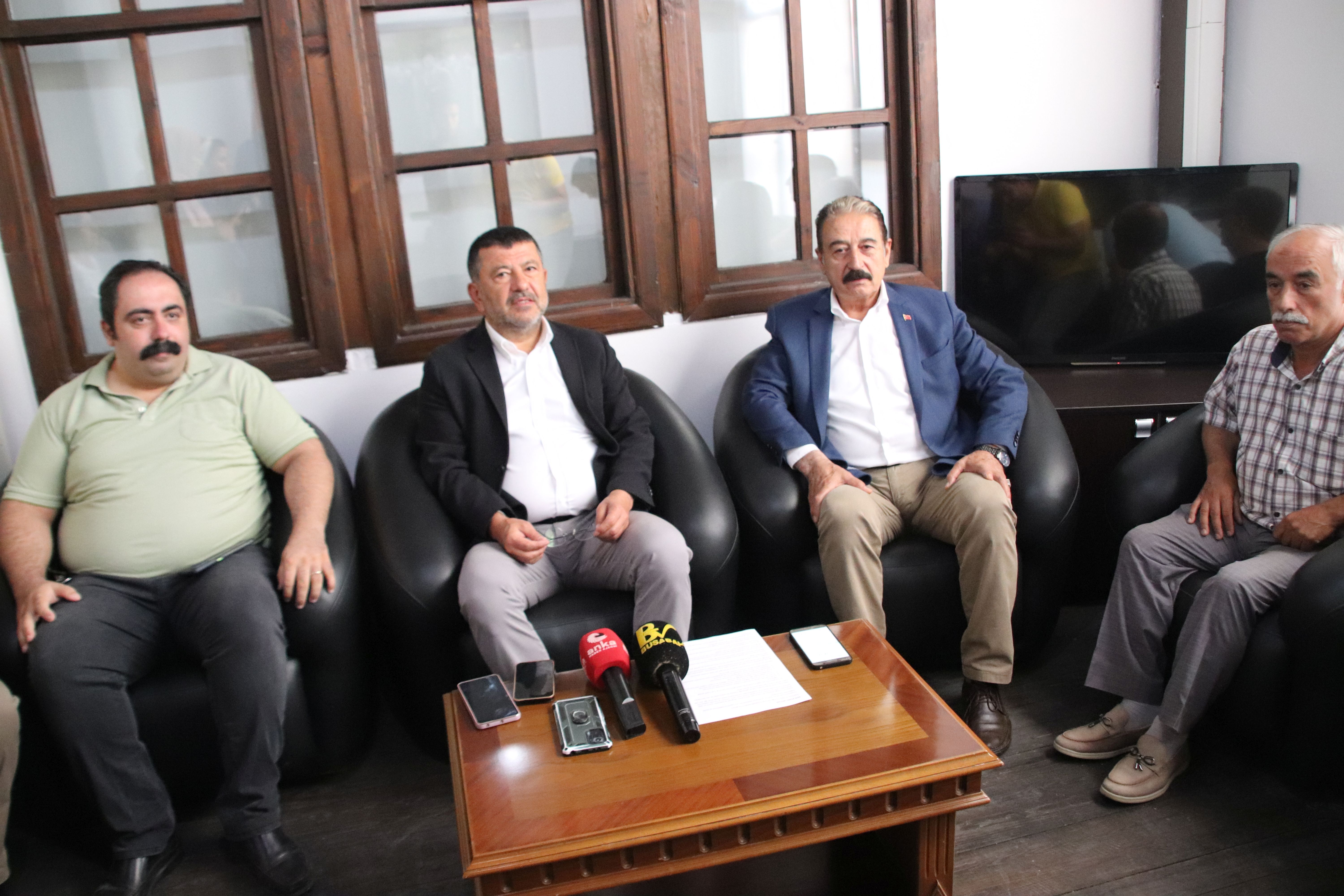 “Malatya yıkılmış, bitmiş, enkazlarımız kalkmamış ama Malatya herkesle, her şeyle gurur duyuyor”