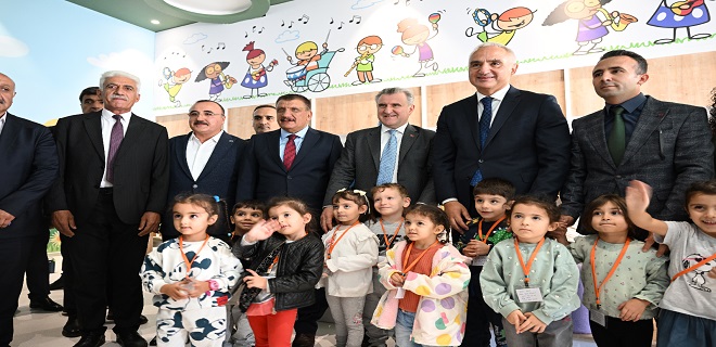 MALATYA 100. YIL İL HALK KÜTÜPHANESİNİN AÇILIŞI GERÇEKLEŞTİRİLDİ