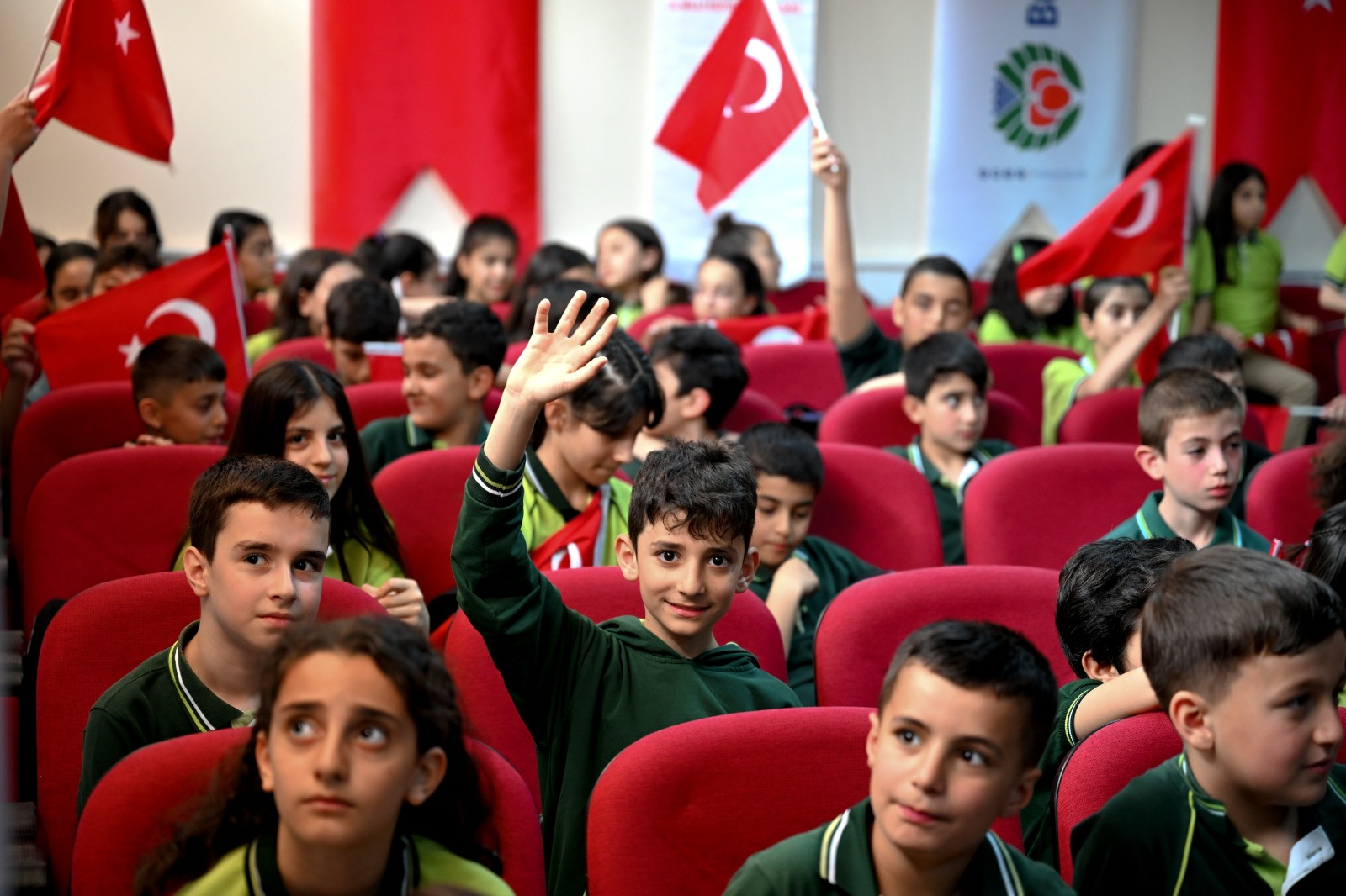 EĞİTİME TAM DESTEK! HEDİYENİZ BİZDEN PROJESİ