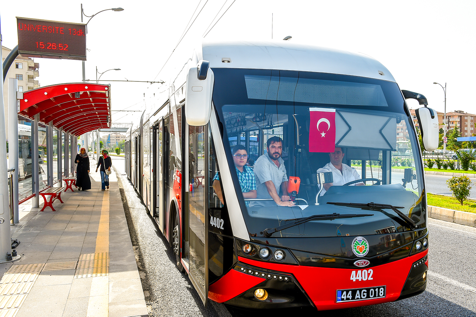 Öğrencilere Ulaşım Ücretsiz