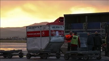 Cumhurbaşkanı Seçimi ikinci turu için yurt dışında kullanılan oyları taşıyan uçak Ankara'ya indi