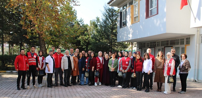 Öğretmemlerimize Kızılay Yeşilyurt Şubesinden Kutlama