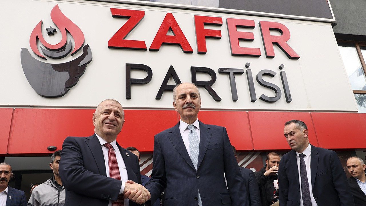 AK Parti Genel Başkanvekili Kurtulmuş, Zafer Partisi Genel Başkanı Özdağ'ı ziyaret etti