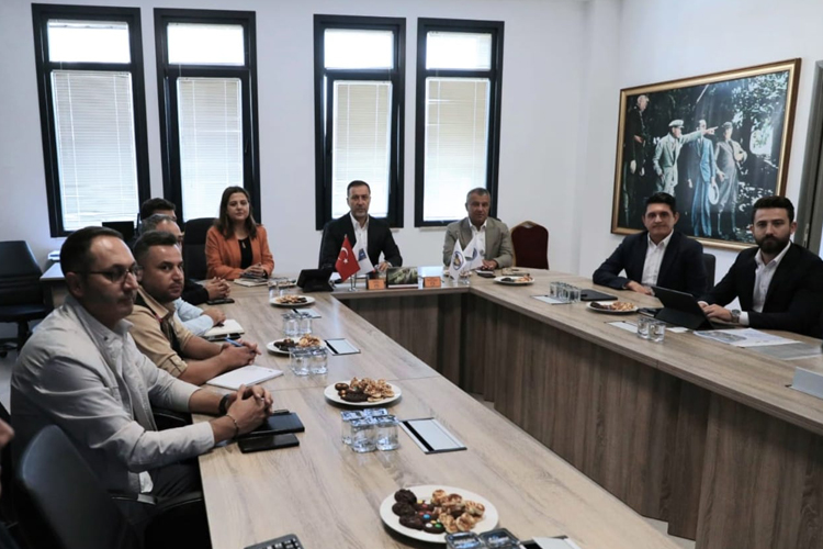 SİLİVRİ'DE AFET ZAMANINDA İLETİŞİM TOPLANTISI YAPILDI