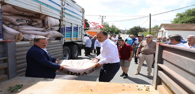 SİLİVRİLİ ÇİFTÇİLERE 12 MİLYON TL’LİK TOHUMLUK ARPA DESTEĞİ