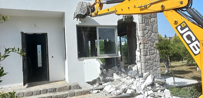 BODRUM’DA KAÇAK YAPILAŞMA İLE MÜCADELE SÜRÜYOR