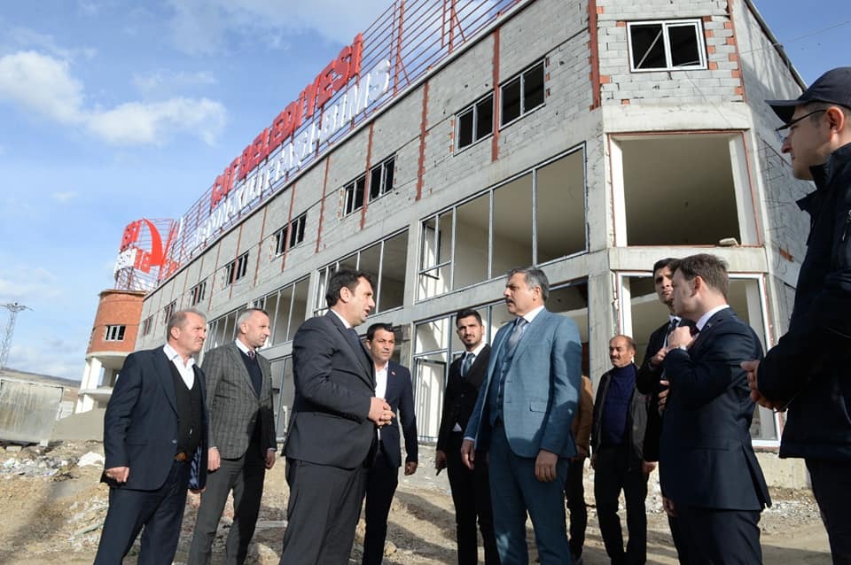 ÇAT’IN ÇEHRESİNİ DEĞİŞTİREN BAŞKAN