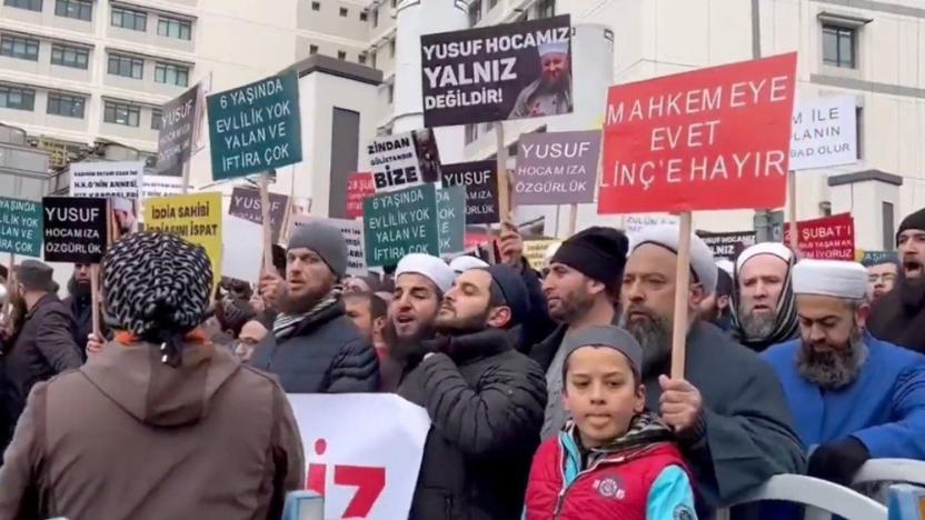 Altı yaşındaki kızını 'evlendiren' Yusuf Ziya Gümüşel'e cemaatçi desteği