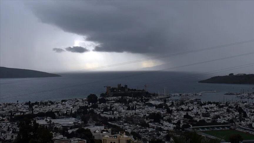 İç Ege ve Batı Akdeniz için gök gürültülü sağanak uyarısı