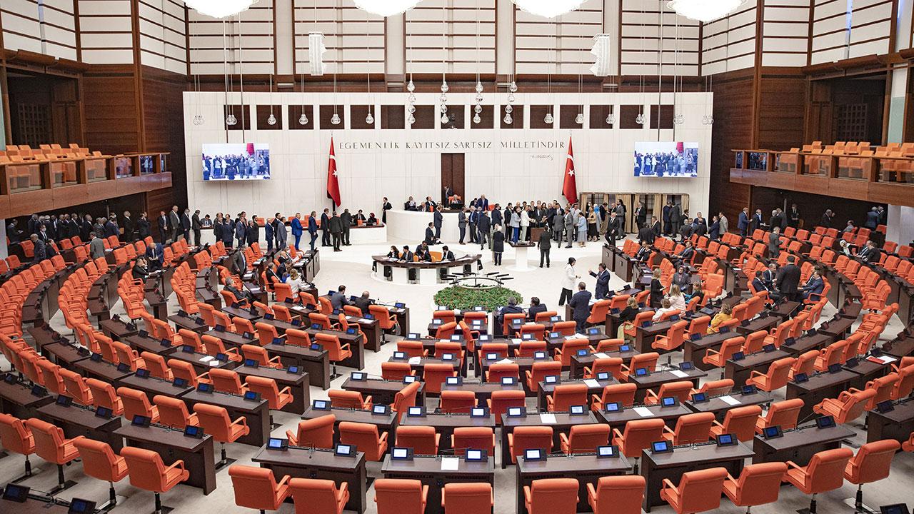 Meclis'te 28. dönem başladı