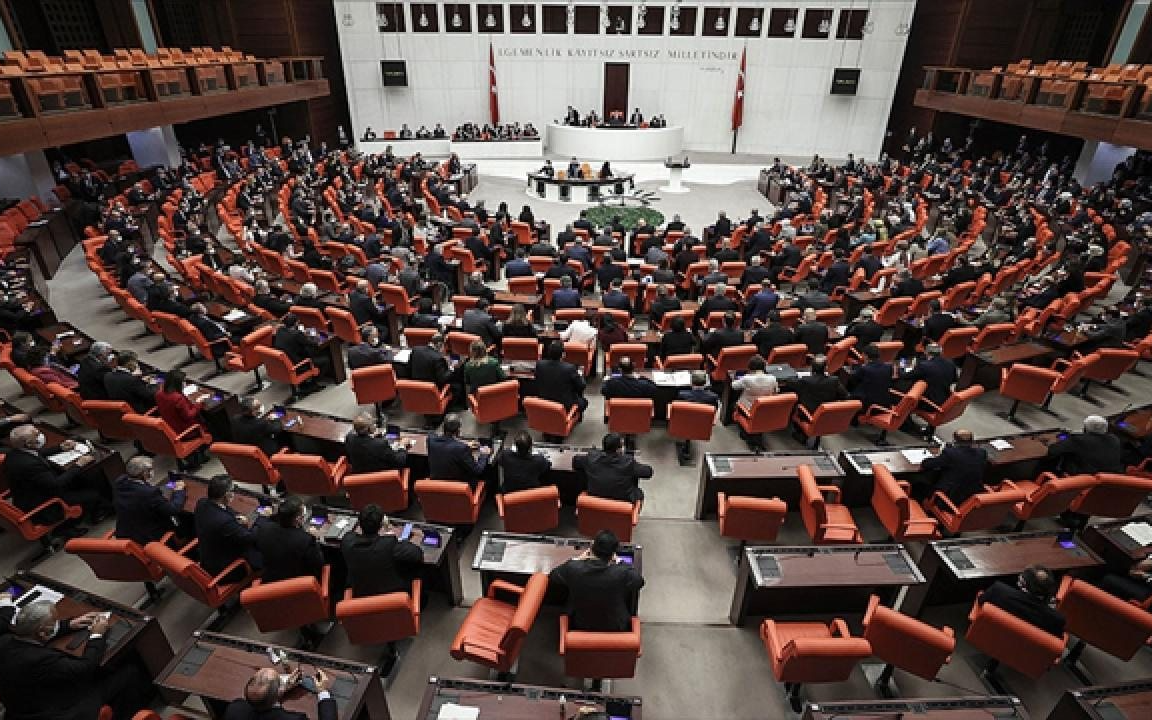 TBMM'de temsil edilecek 15 partiden 8'inin genel başkanları milletvekili olarak görev yapacak