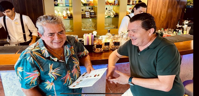 SALİH GÜNEY'İ GEMİSİNDE AĞIRLADI