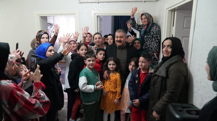 Sunar'ın Enerjisi Bitmek Bilmiyor