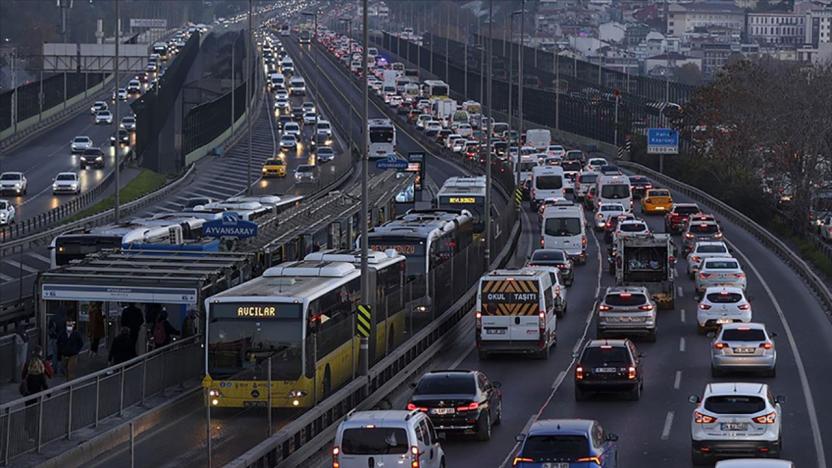 İstanbul'da yılbaşı gecesi sefer sayıları artırılacak: 1 Ocak'ta toplu taşıma ücretsiz