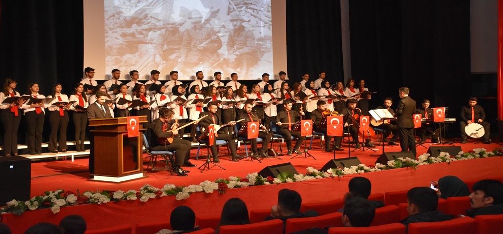 MALATYA TURGUT ÖZAL ÜNİVERSİTESİNDE 18 MART ÇANAKKALE KONSERİ